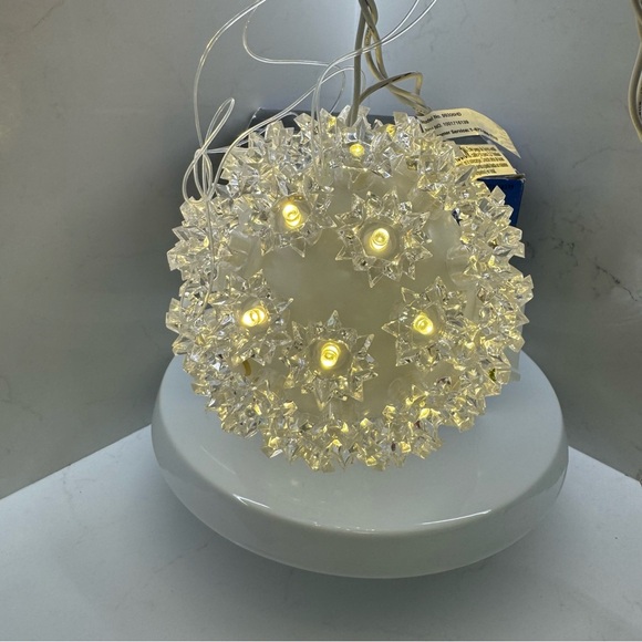 GE 5.5” Hanging Super Sphere Light Display with Twinkling Warm White LED Lights - Picture 6 of 10